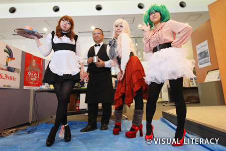 さかおり祭り「新年餅つき大会」　萌きゅんエンジェル　メイド喫茶